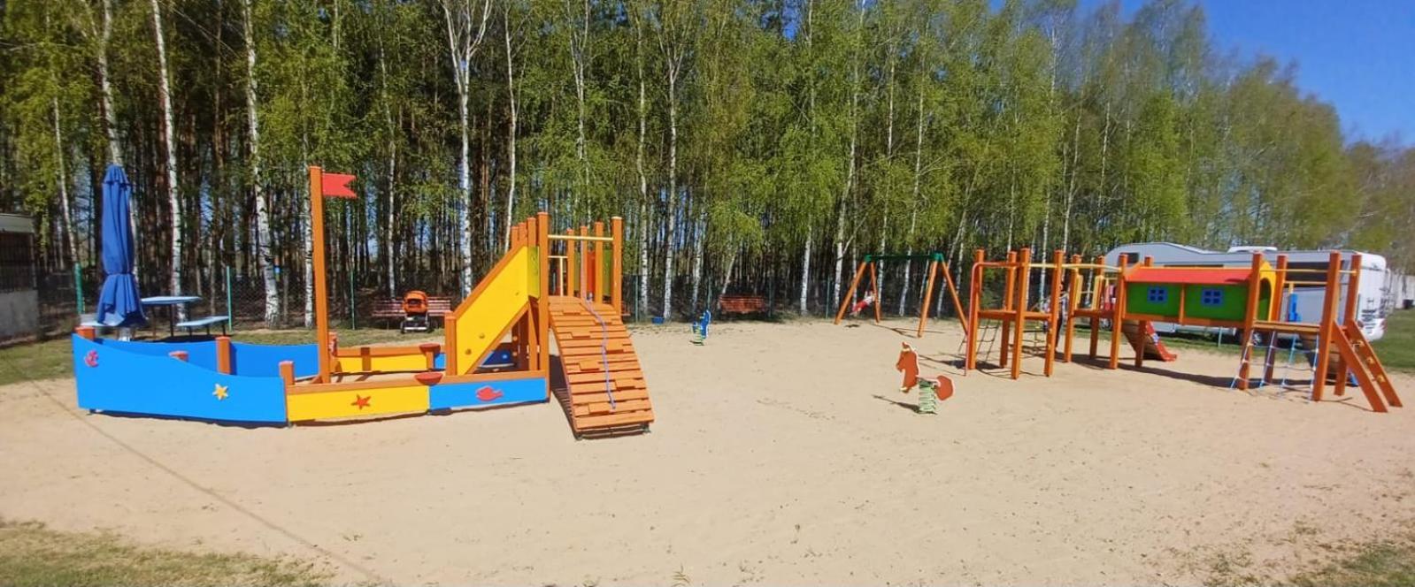 Domki Kempingowe Moto Przystan Brochow Экстерьер фото
